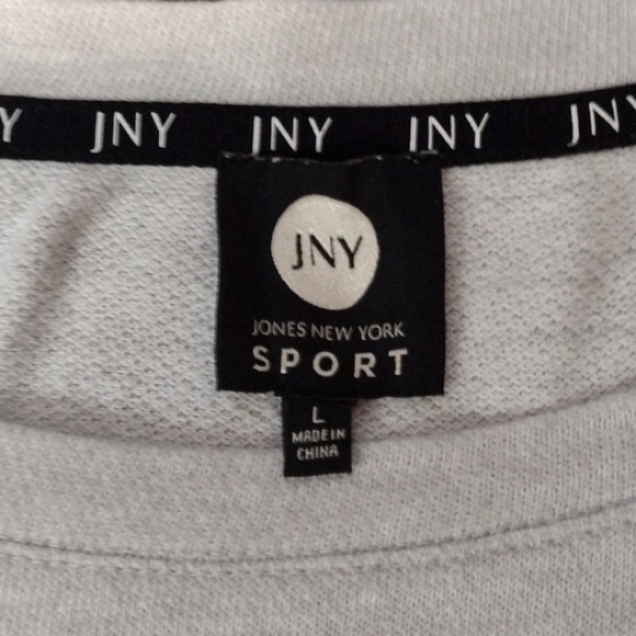 JONES NEW YORK Oversize Grey Long Crop Style SWEATSHIRT with CUTEfront POCKET!! - Picture 2 of 7